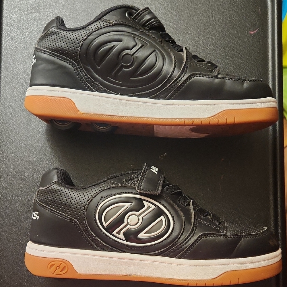 Heelys Black and Tan Sneakers with Wheel Feature